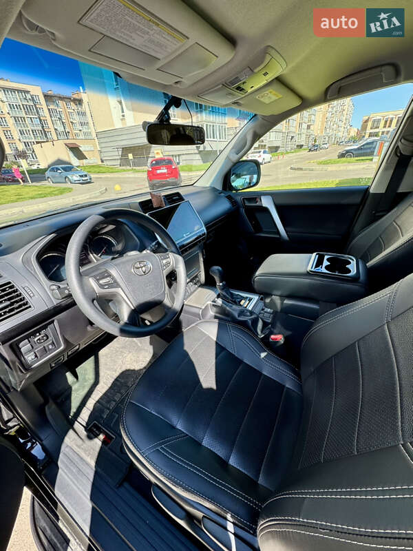 Внедорожник / Кроссовер Toyota Land Cruiser Prado 2020 в Киеве