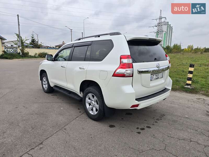 Позашляховик / Кросовер Toyota Land Cruiser Prado 2014 в Києві фото 10 Позашляховик / Кросовер Toyota Land Cruiser Prado 2014 в Києві