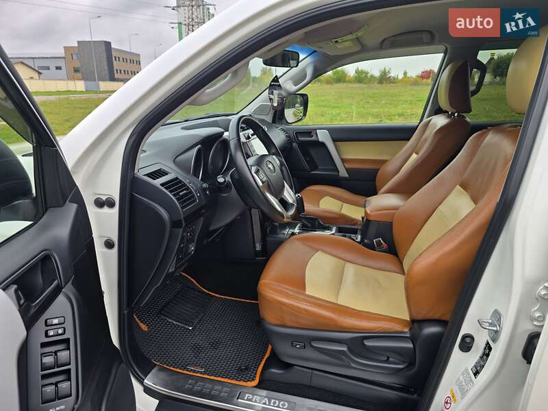 Позашляховик / Кросовер Toyota Land Cruiser Prado 2014 в Києві фото 16 Позашляховик / Кросовер Toyota Land Cruiser Prado 2014 в Києві