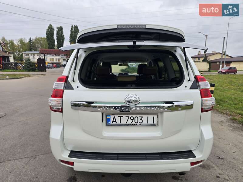 Позашляховик / Кросовер Toyota Land Cruiser Prado 2014 в Києві фото 26 Позашляховик / Кросовер Toyota Land Cruiser Prado 2014 в Києві