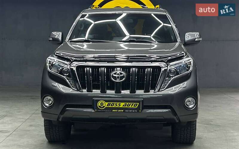 Внедорожник / Кроссовер Toyota Land Cruiser Prado 2015 в Черновцах