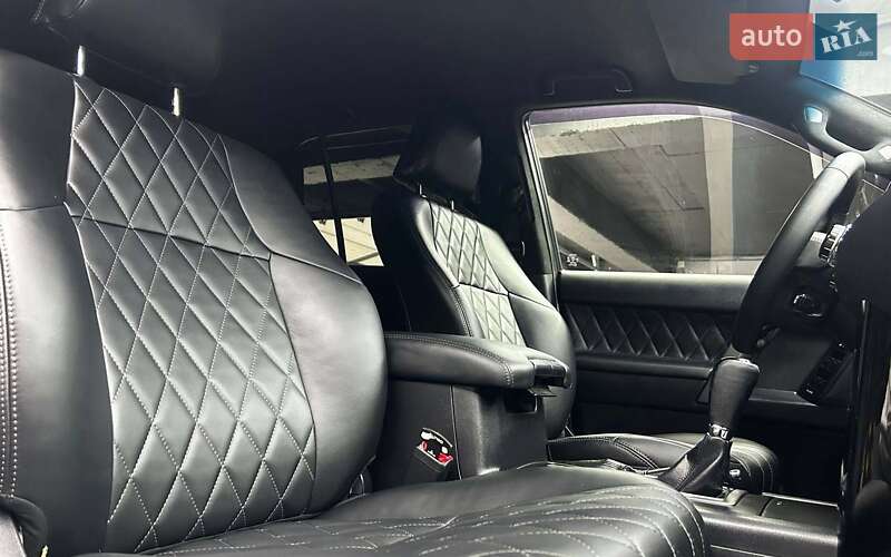 Внедорожник / Кроссовер Toyota Land Cruiser Prado 2015 в Черновцах