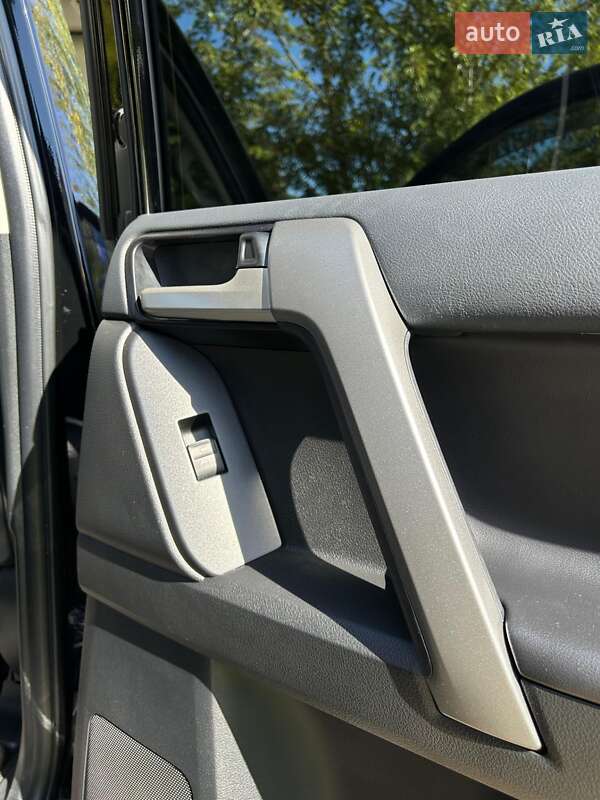 Позашляховик / Кросовер Toyota Land Cruiser Prado 2022 в Яремчі фото 19 Позашляховик / Кросовер Toyota Land Cruiser Prado 2022 в Яремчі