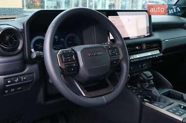 Внедорожник / Кроссовер Toyota Land Cruiser Prado 2024 в 