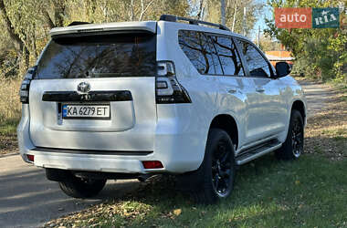 Внедорожник / Кроссовер Toyota Land Cruiser Prado 2019 в 