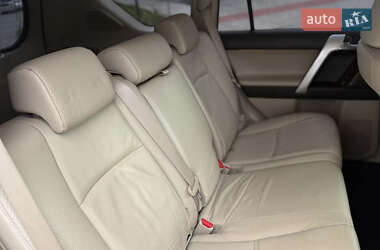 Внедорожник / Кроссовер Toyota Land Cruiser Prado 2010 в 