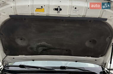 Внедорожник / Кроссовер Toyota Land Cruiser Prado 2010 в 