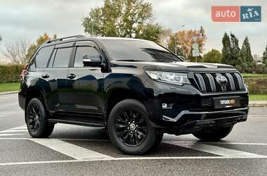 Внедорожник / Кроссовер Toyota Land Cruiser Prado 2020 в 