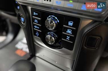 Внедорожник / Кроссовер Toyota Land Cruiser Prado 2020 в 
