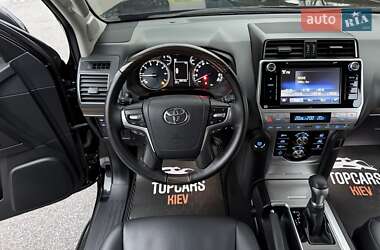 Внедорожник / Кроссовер Toyota Land Cruiser Prado 2020 в 
