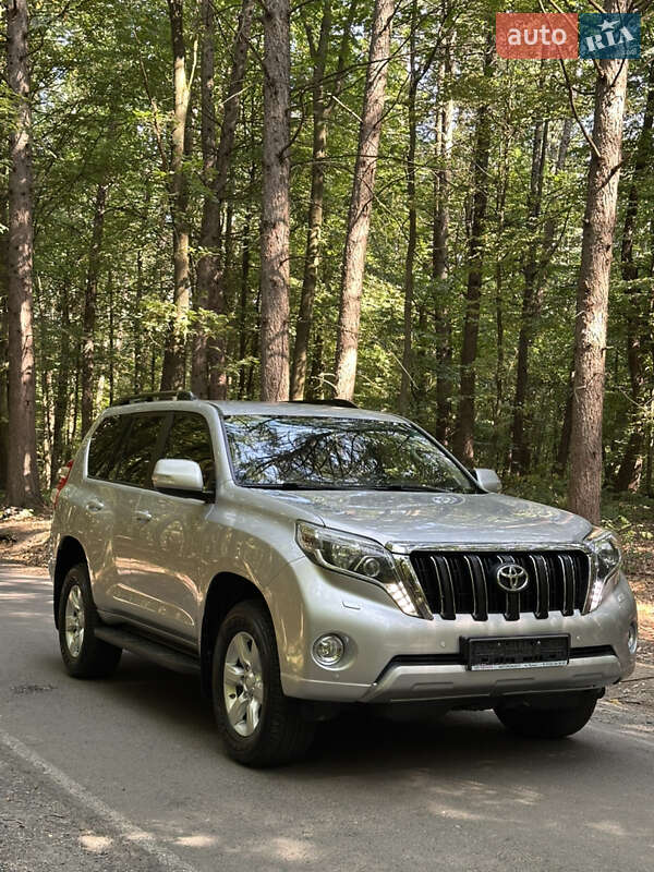 Позашляховик / Кросовер Toyota Land Cruiser Prado 2017 в Луцьку фото 5 Позашляховик / Кросовер Toyota Land Cruiser Prado 2017 в Луцьку