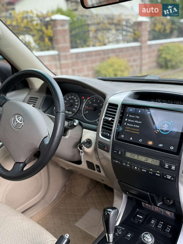 Позашляховик / Кросовер Toyota Land Cruiser Prado 2007 в Рівному