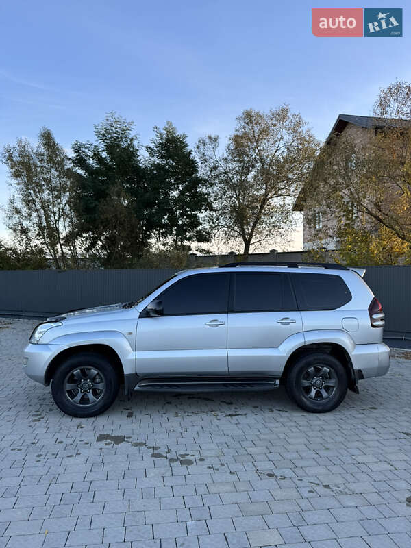 Внедорожник / Кроссовер Toyota Land Cruiser Prado 2006 в Львове