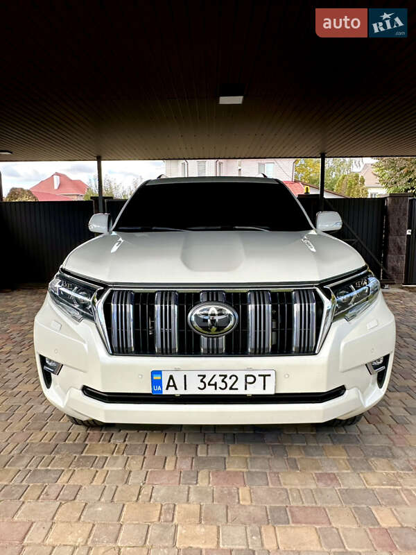 Внедорожник / Кроссовер Toyota Land Cruiser Prado 2018 в Киеве
