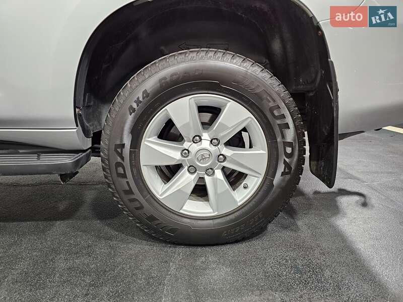 Позашляховик / Кросовер Toyota Land Cruiser Prado 2020 в Києві фото 38 Позашляховик / Кросовер Toyota Land Cruiser Prado 2020 в Києві