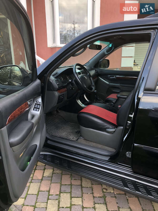 Внедорожник / Кроссовер Toyota Land Cruiser Prado 2005 в Хмельницком