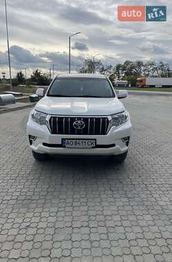 Внедорожник / Кроссовер Toyota Land Cruiser Prado 2018 в 