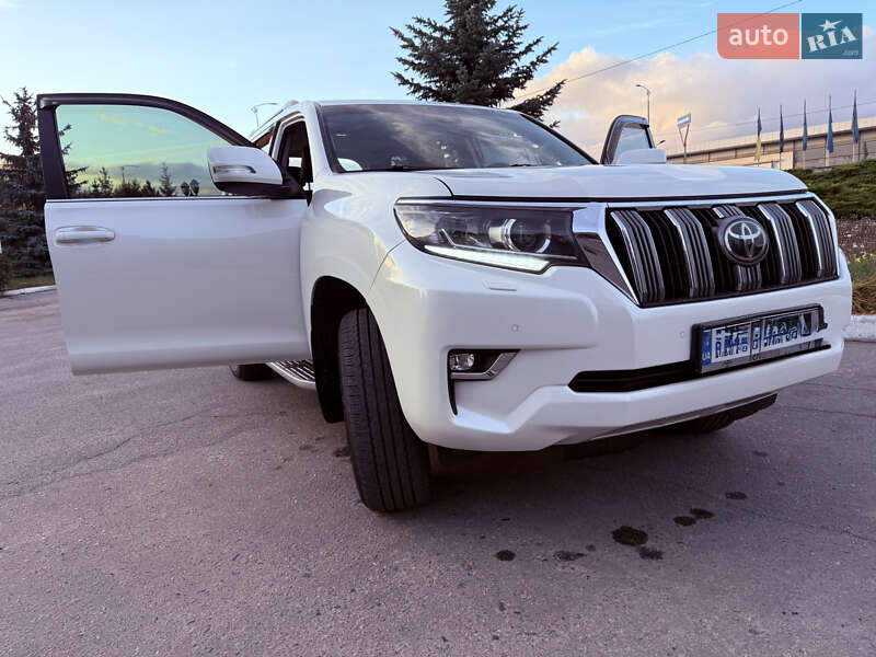 Позашляховик / Кросовер Toyota Land Cruiser Prado 2019 в Полтаві фото 29 Позашляховик / Кросовер Toyota Land Cruiser Prado 2019 в Полтаві