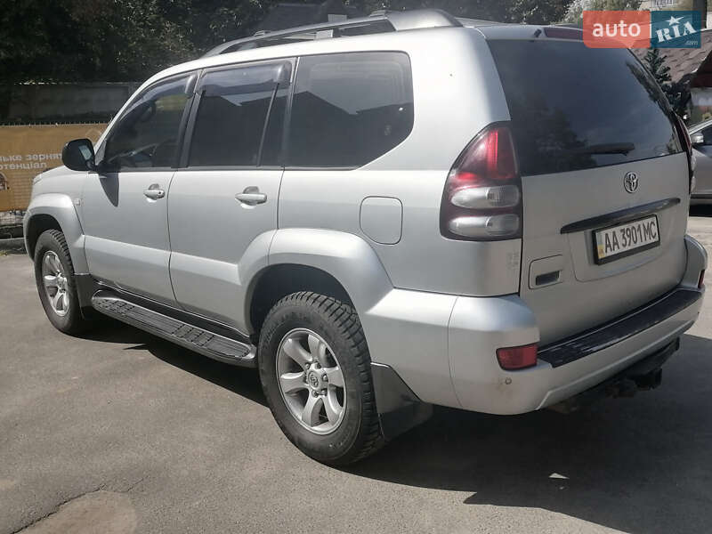 Внедорожник / Кроссовер Toyota Land Cruiser Prado 2006 в Бородянке