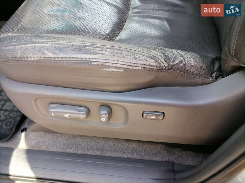 Внедорожник / Кроссовер Toyota Land Cruiser Prado 2006 в Бородянке