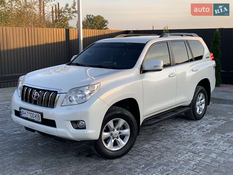 Внедорожник / Кроссовер Toyota Land Cruiser Prado 2012 в Днепре