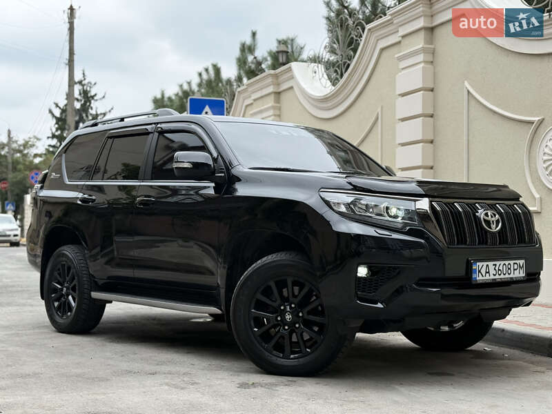 Внедорожник / Кроссовер Toyota Land Cruiser Prado 2022 в Одессе