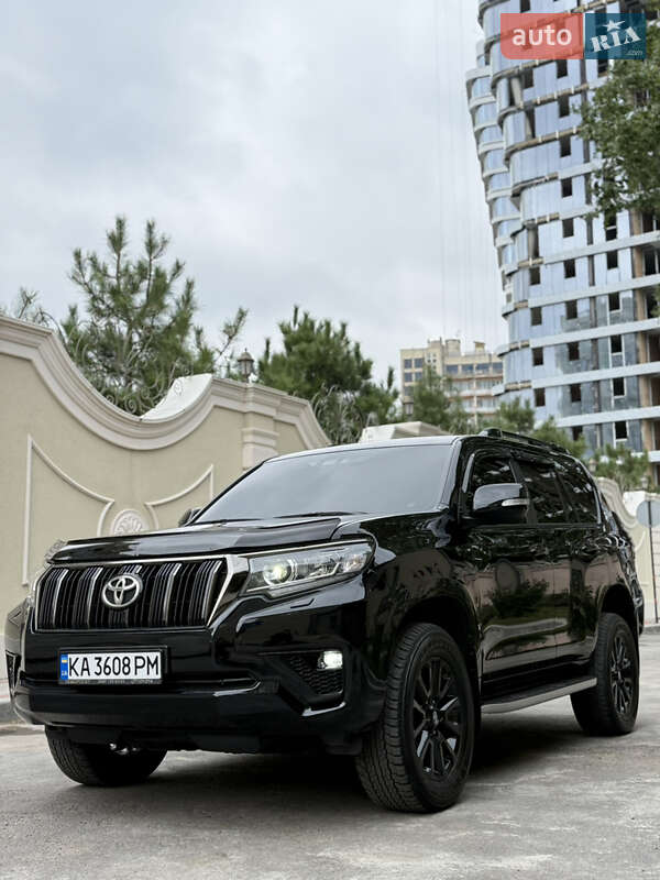 Внедорожник / Кроссовер Toyota Land Cruiser Prado 2022 в Одессе