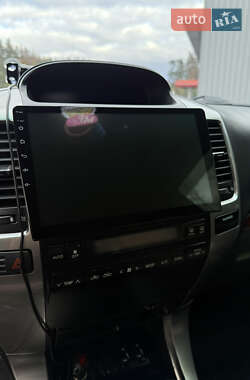 Внедорожник / Кроссовер Toyota Land Cruiser Prado 2006 в 