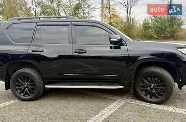 Внедорожник / Кроссовер Toyota Land Cruiser Prado 2020 в 