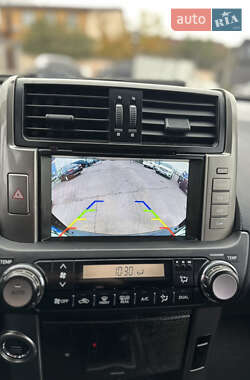 Внедорожник / Кроссовер Toyota Land Cruiser Prado 2012 в 