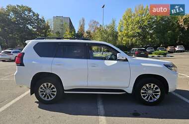 Позашляховик / Кросовер Toyota Land Cruiser Prado 2020 в  фото 2 Позашляховик / Кросовер Toyota Land Cruiser Prado 2020 в