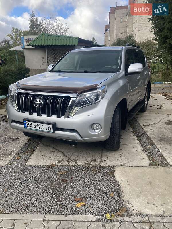 Позашляховик / Кросовер Toyota Land Cruiser Prado 2016 в Хмельницькому фото 5 Позашляховик / Кросовер Toyota Land Cruiser Prado 2016 в Хмельницькому