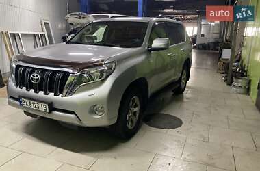 Внедорожник / Кроссовер Toyota Land Cruiser Prado 2016 в 