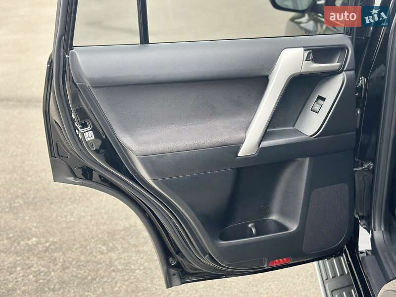 Позашляховик / Кросовер Toyota Land Cruiser Prado 2021 в Полтаві фото 29 Позашляховик / Кросовер Toyota Land Cruiser Prado 2021 в Полтаві