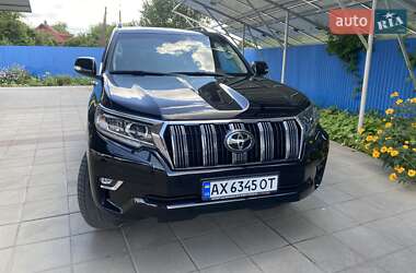 Внедорожник / Кроссовер Toyota Land Cruiser Prado 2019 в 