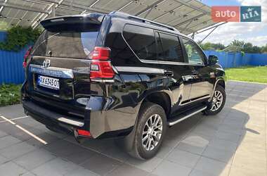 Внедорожник / Кроссовер Toyota Land Cruiser Prado 2019 в 