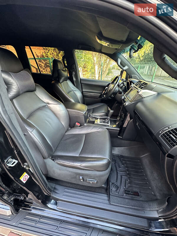 Внедорожник / Кроссовер Toyota Land Cruiser Prado 2014 в Херсоне