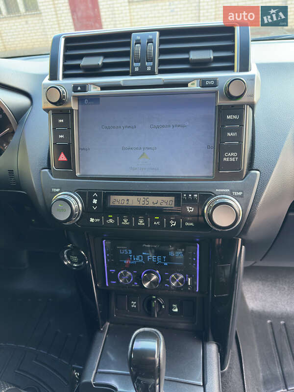 Внедорожник / Кроссовер Toyota Land Cruiser Prado 2014 в Херсоне