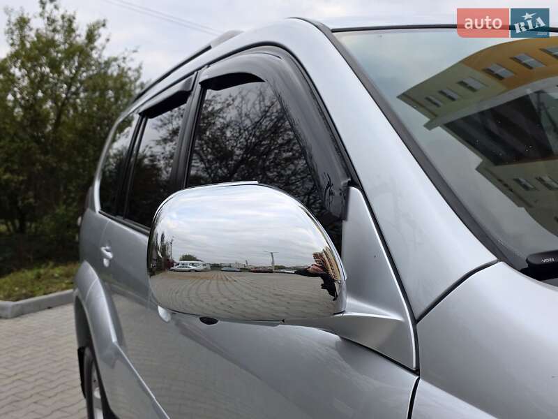 Внедорожник / Кроссовер Toyota Land Cruiser Prado 2006 в Хмельницком