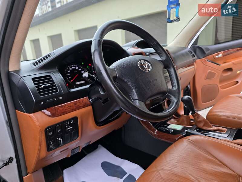 Внедорожник / Кроссовер Toyota Land Cruiser Prado 2006 в Хмельницком