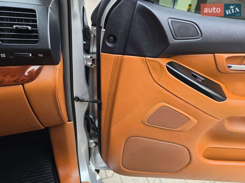 Внедорожник / Кроссовер Toyota Land Cruiser Prado 2006 в Хмельницком