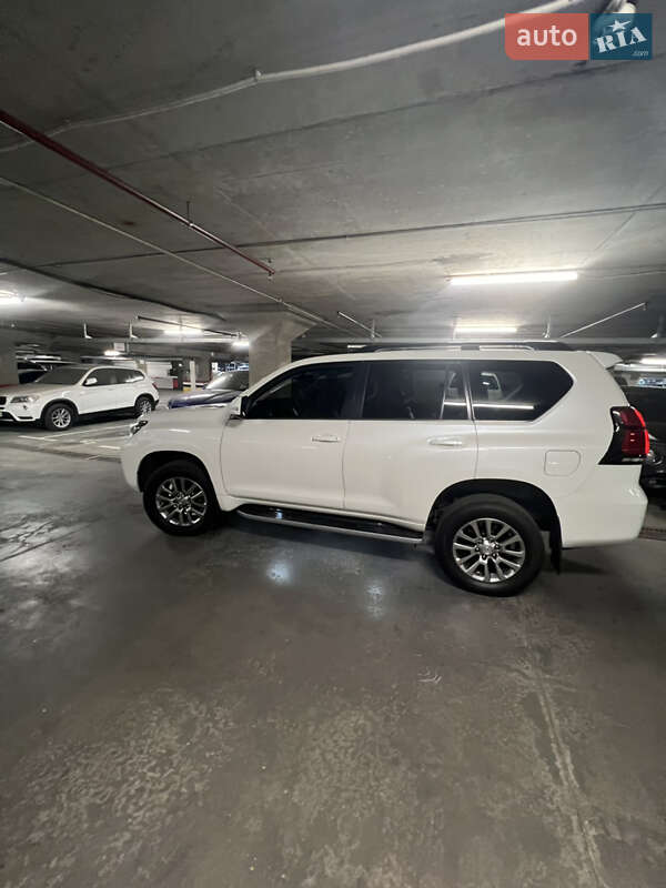 Внедорожник / Кроссовер Toyota Land Cruiser Prado 2019 в Днепре фото 3 Внедорожник / Кроссовер Toyota Land Cruiser Prado 2019 в Днепре