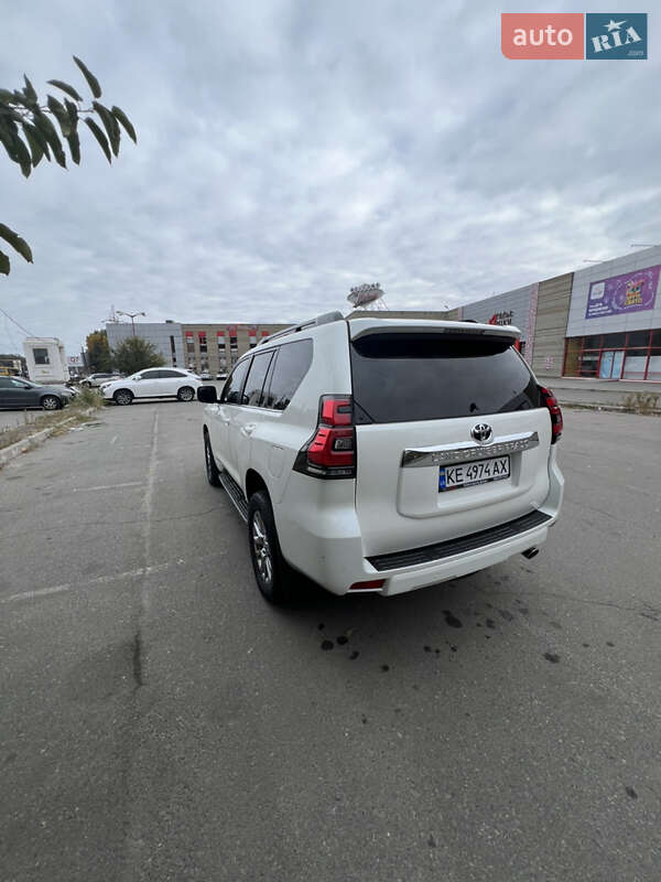 Внедорожник / Кроссовер Toyota Land Cruiser Prado 2019 в Днепре фото 8 Внедорожник / Кроссовер Toyota Land Cruiser Prado 2019 в Днепре