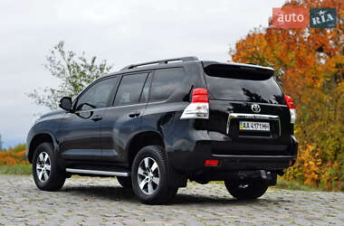 Внедорожник / Кроссовер Toyota Land Cruiser Prado 2012 в 