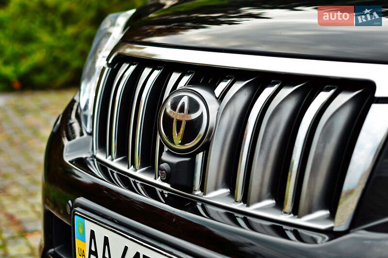 Позашляховик / Кросовер Toyota Land Cruiser Prado 2012 в Житомирі
