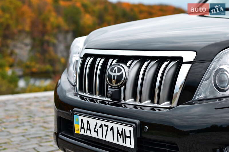 Позашляховик / Кросовер Toyota Land Cruiser Prado 2012 в Житомирі