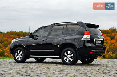 Внедорожник / Кроссовер Toyota Land Cruiser Prado 2012 в 