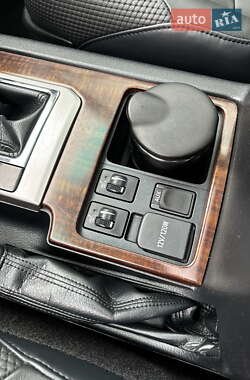 Внедорожник / Кроссовер Toyota Land Cruiser Prado 2012 в 