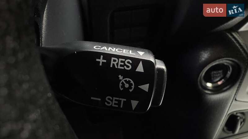 Позашляховик / Кросовер Toyota Land Cruiser Prado 2019 в Чернігові