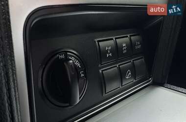 Внедорожник / Кроссовер Toyota Land Cruiser Prado 2019 в 